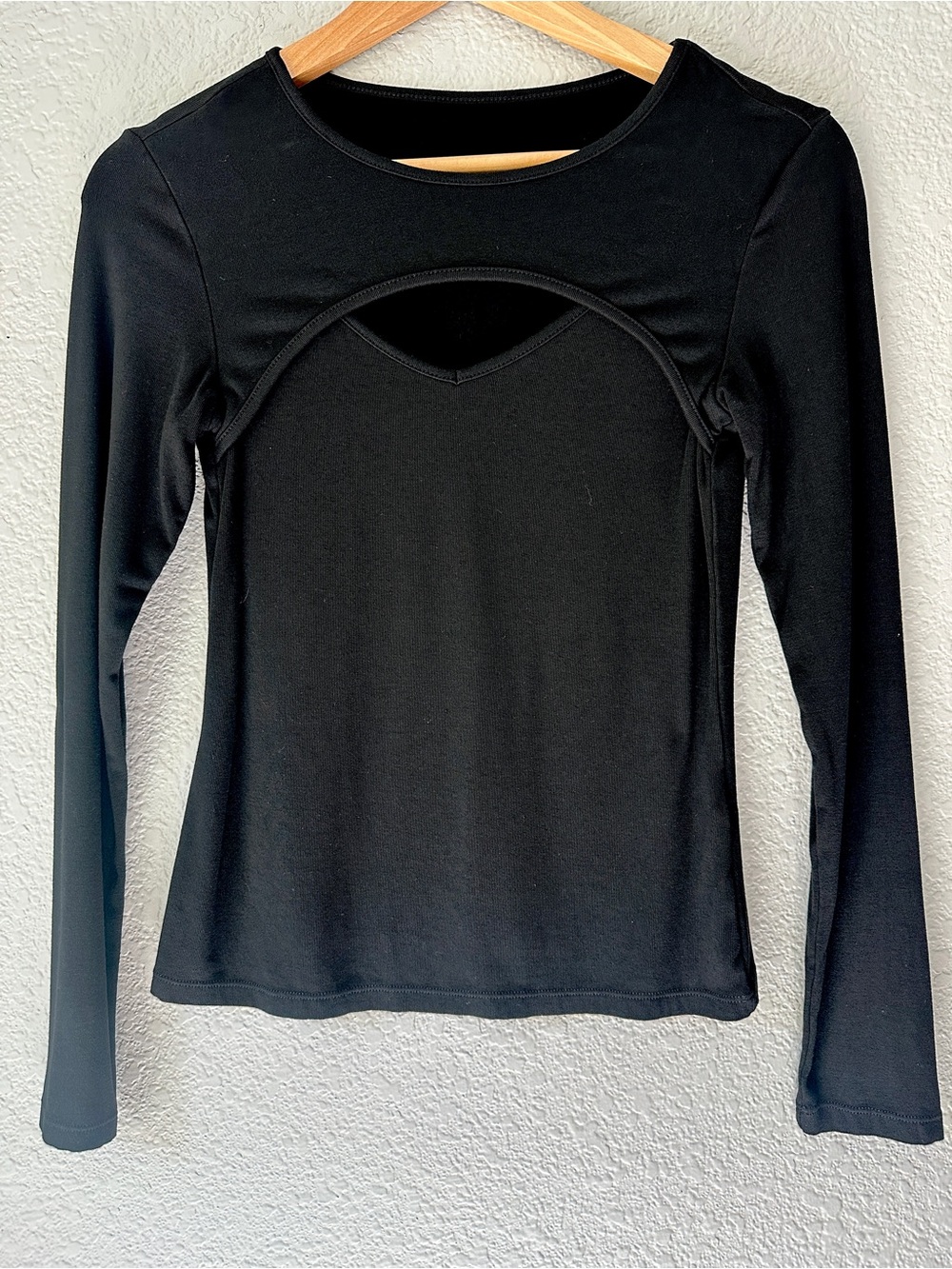 Amazon Black Long-Sleeve Cutout Front Top - Size Medium - NWOT